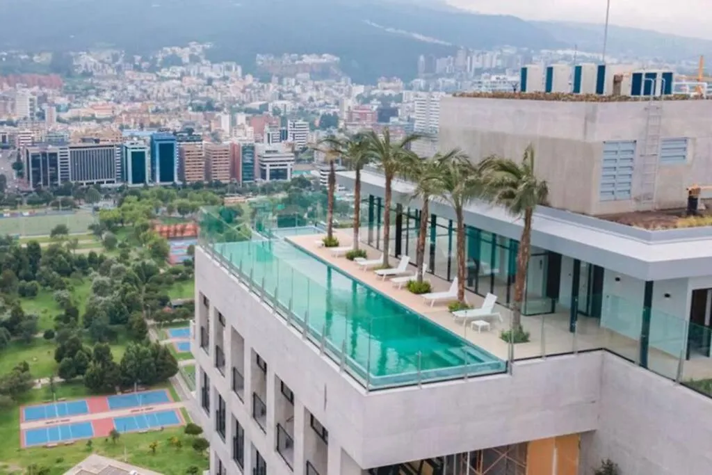 Qorner Piso 12 El Mejor Edificio De Quito Vivelo 아파트